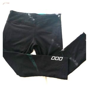 Lorna Jane workout pants/capris size XS